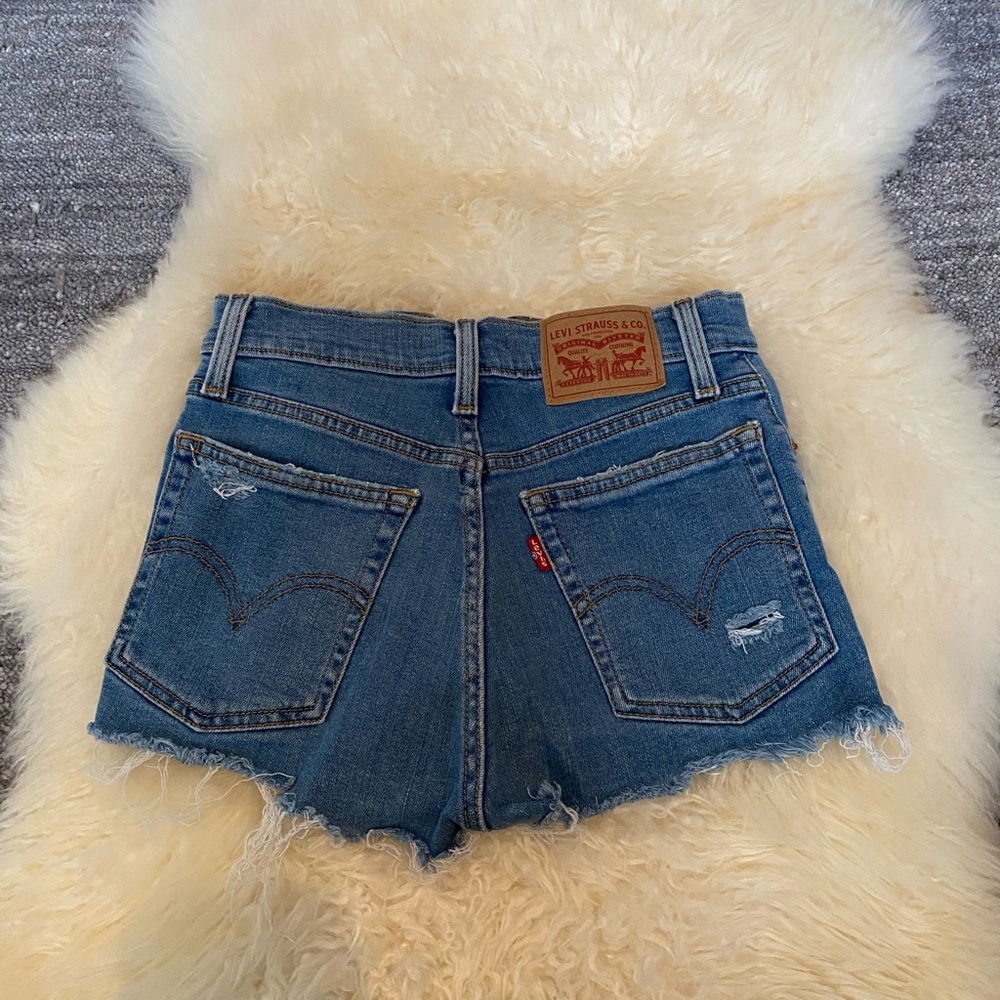 vintage custom levi’s shorts size 24